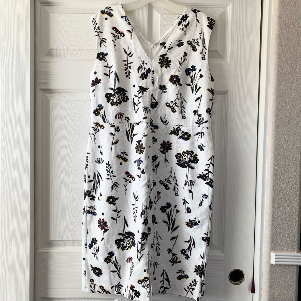 NWT Ann Taylor Floral Double V Sheath Dress, 14
